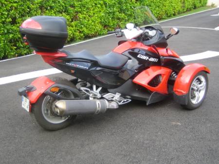 CAN AM SPYDER SE 5 rouge