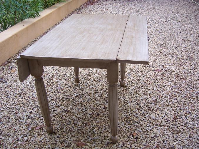 Table patinée