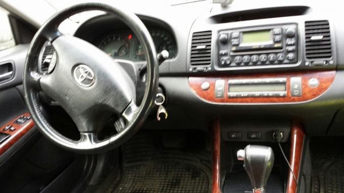 Toyota Camry 2,4 2004