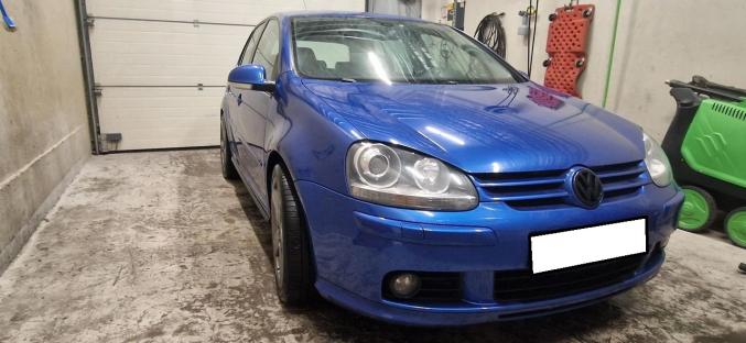 Volkswagen GOLF R TSI