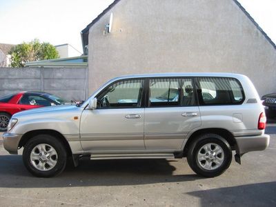 TOYOTA Land cruiser sw serie 100