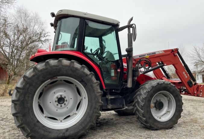 Tracteur Massey Ferguson 5455 4WD avec chargeur