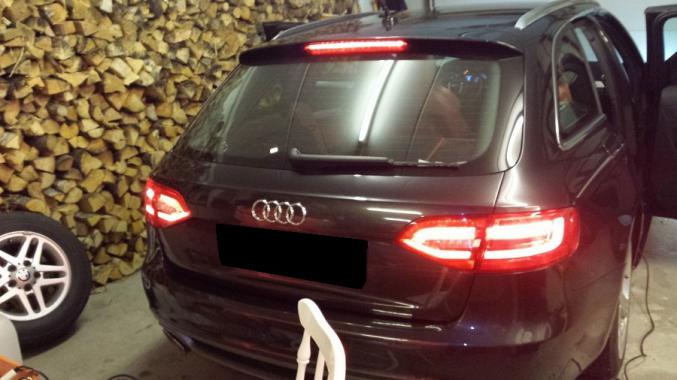 AUDI A4 Avant III 2.0 TDI 143 DPF S Line +