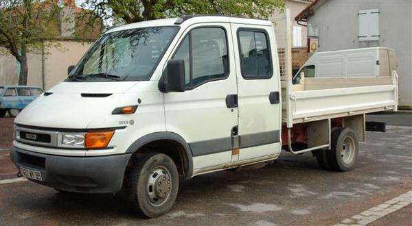 Camion Benne Iveco 3T5 double cabine