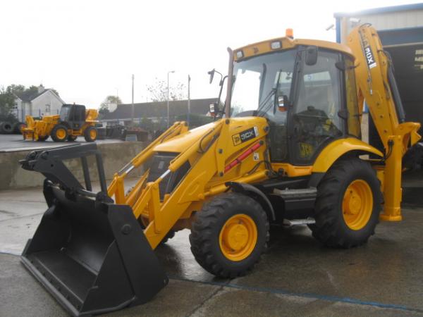 2007 JCB 3CX Sitemaster tracto-pelle