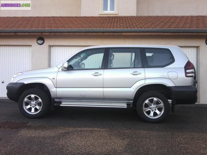 Vente toyota land cruiser 4+4 8 places