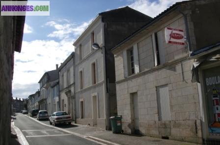 Maison de bourg 110m2 6 pièces 15 min plages