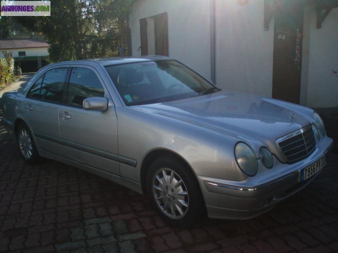 Mercedes E 220