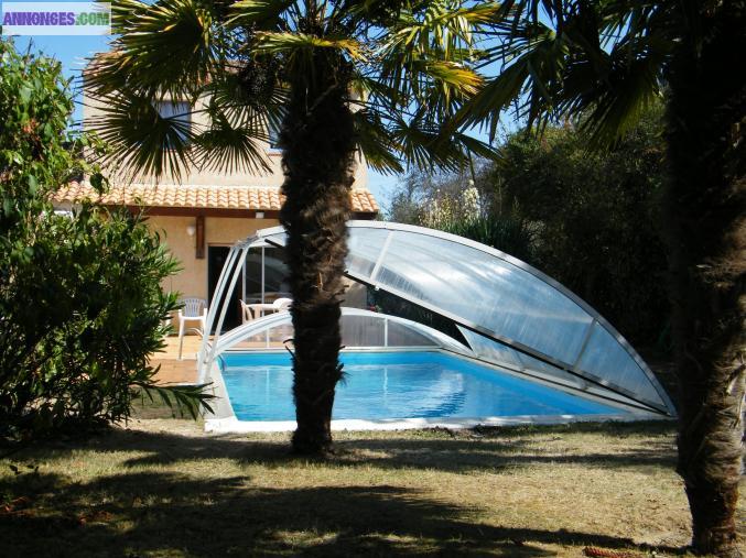 Location villa avec piscine