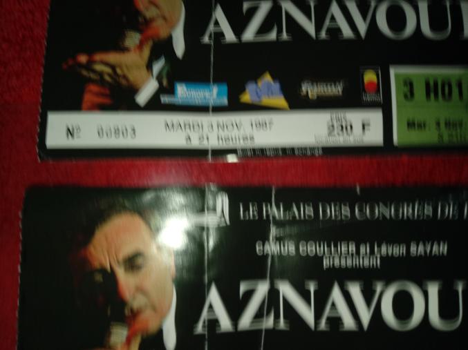 2 tickets Concert Aznavour du 3 novembre  1987