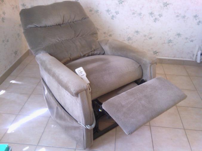 Fauteuil electrique trois positions