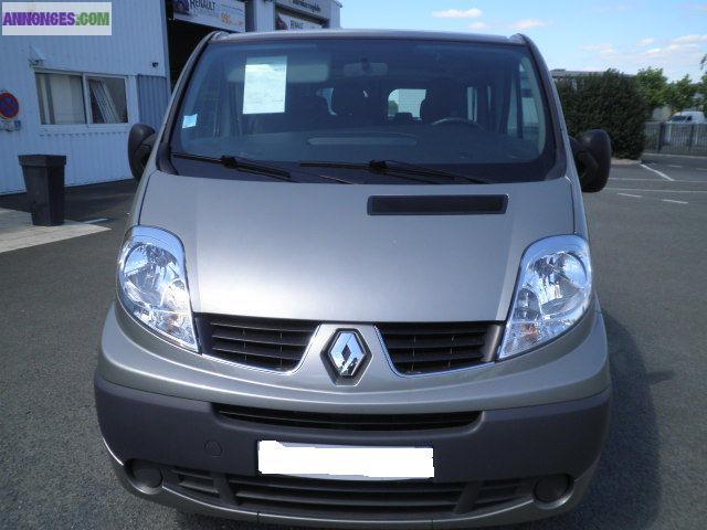 Minibus 9 places Renault Trafic 2 passenger l2h1 1200kg 2.0 dci