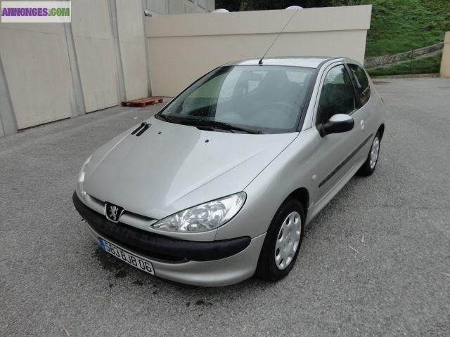 Je vent ma Peugeot 206 1.4 xr presence 3p 5cv