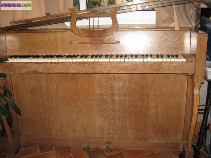 Piano droit