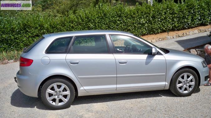 AUDI A3 SPORTBACK 1,6 L 105 CV