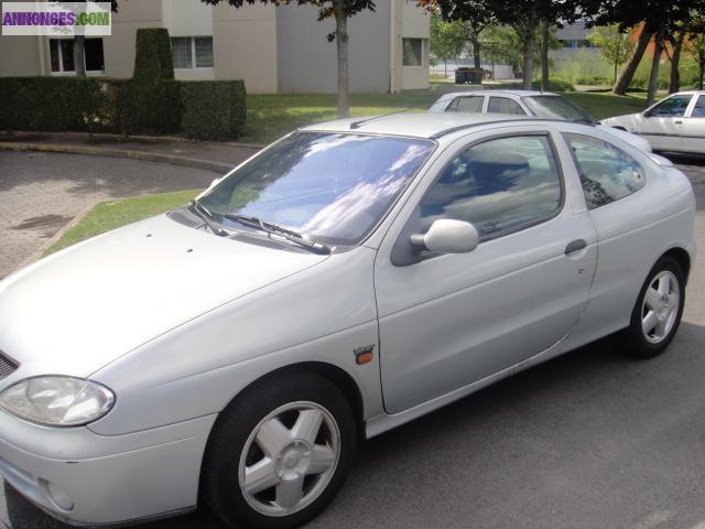 RENAULT MEGANE COUPE