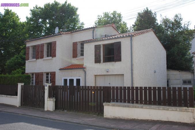 URGENT/ MAISON DE FAUBOURG TRES AGREABLE 5 CH