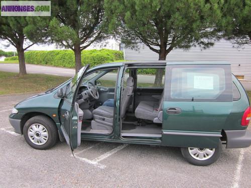 Chrysler voyager 2.5l turbo diesel bon état