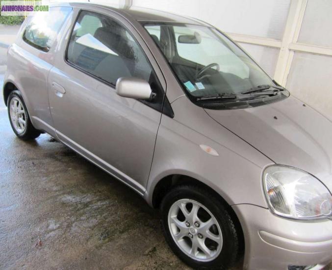 Toyota Yaris Linéa Sol phase 2 de 2004 / D4D (1.4)