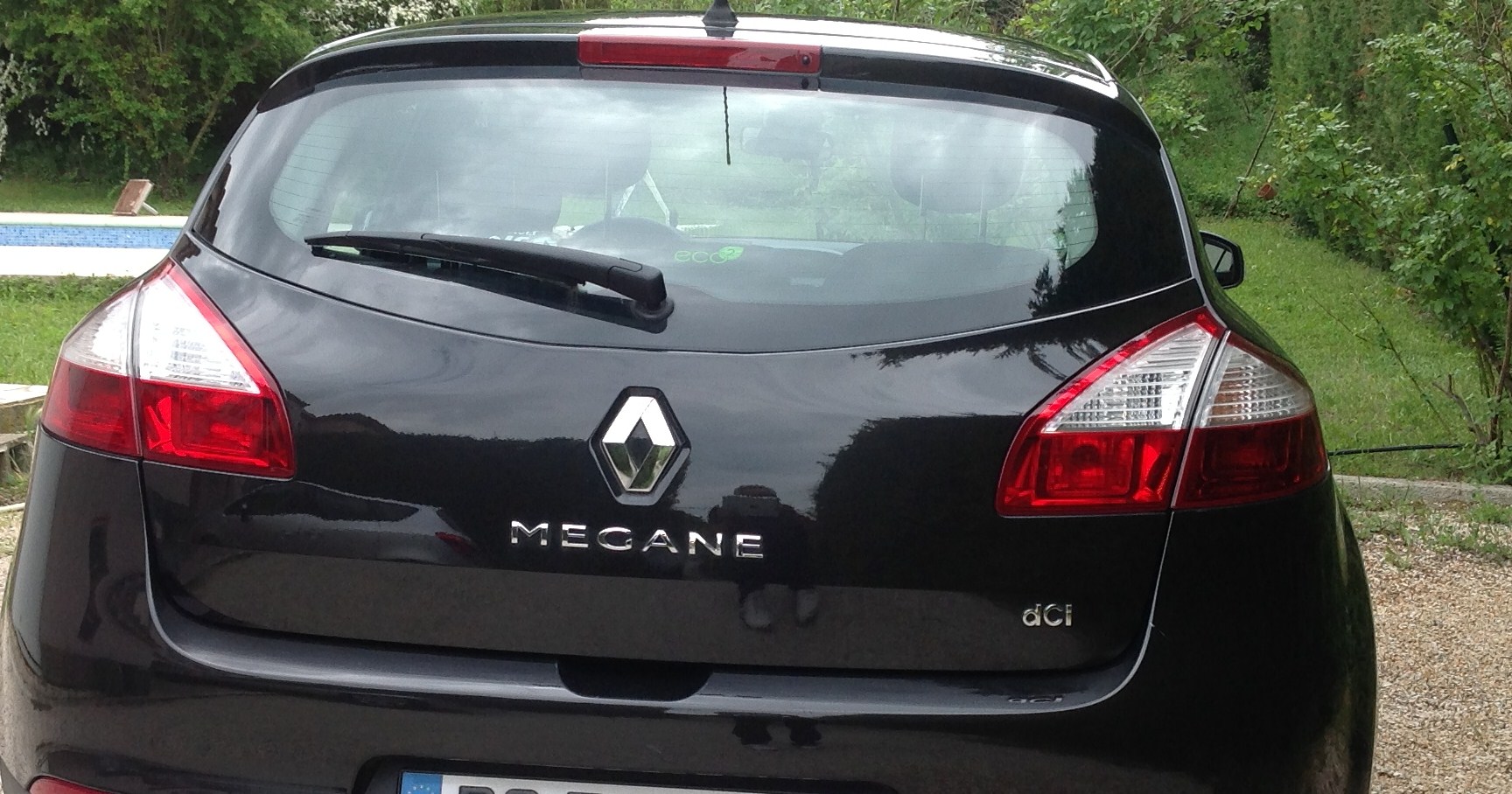 VENDS MEGANE   BON ETAT MOTEUR NEUF