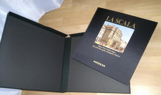 Vends tres beau LIVRE/COFFRET  la SCALA  theatre de MILAN