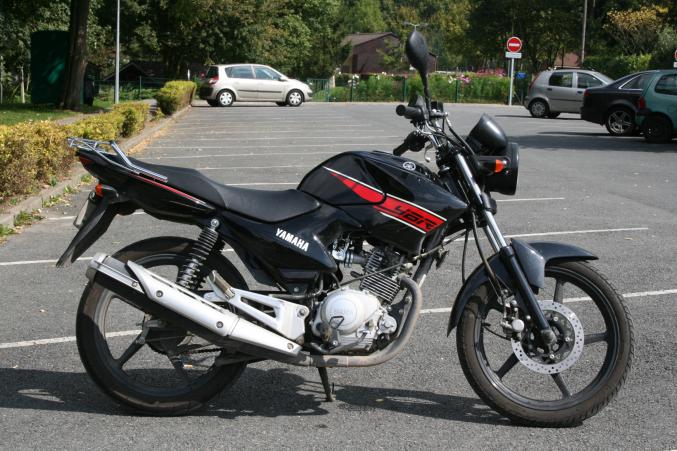 Moto Yamaha YBR 125