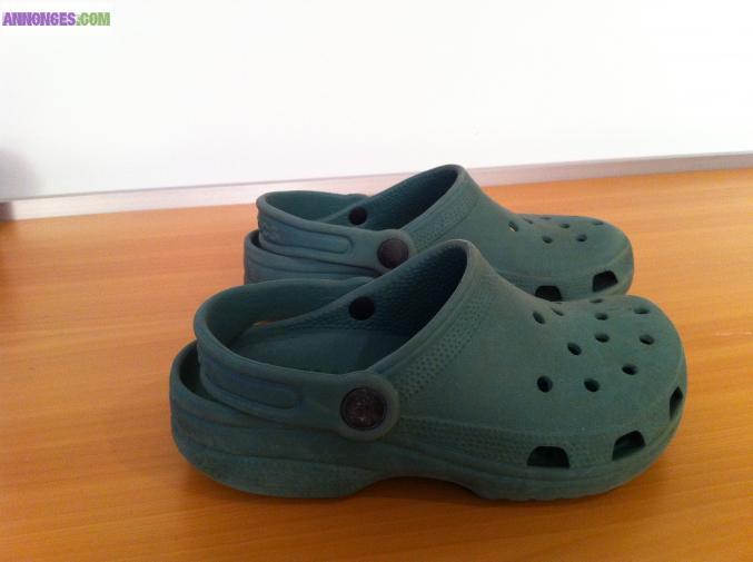 Véritable Crocs verts, pointure 31