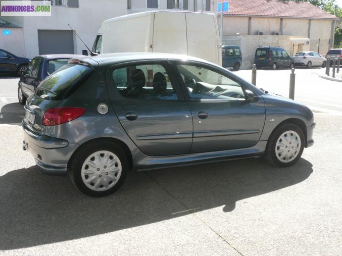 Peugeot 206 1.6 16V HDi 110 Trendy (5p.)