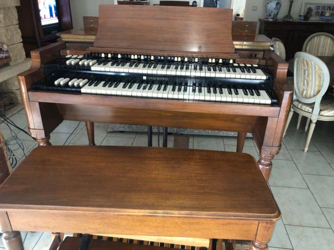   A donner urgent Orgue Hammond B3