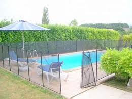 GITE 4 PERS AVEC PISCINE