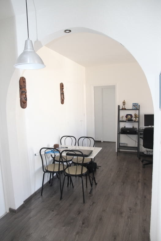 Appartement  ales - 127 000€ - 75m² - 5690