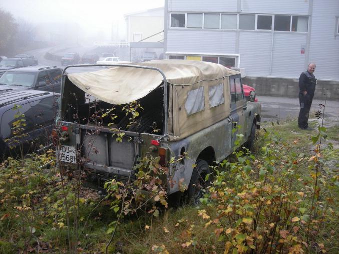 Urgent Land Rover 109 1974