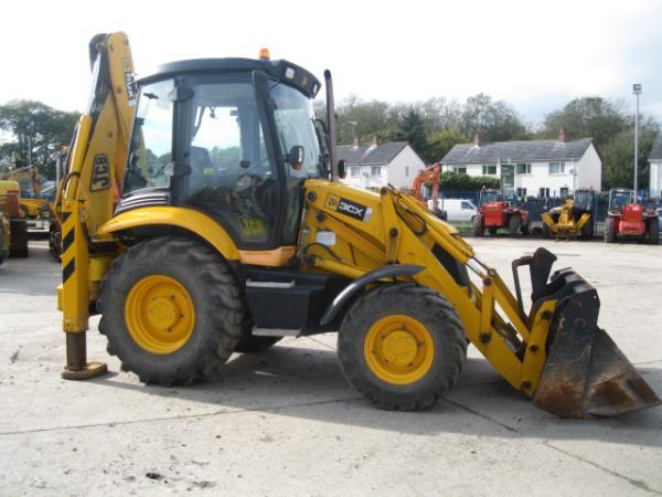 2006 JCB 3CX Contractor Plus tracto-pelle