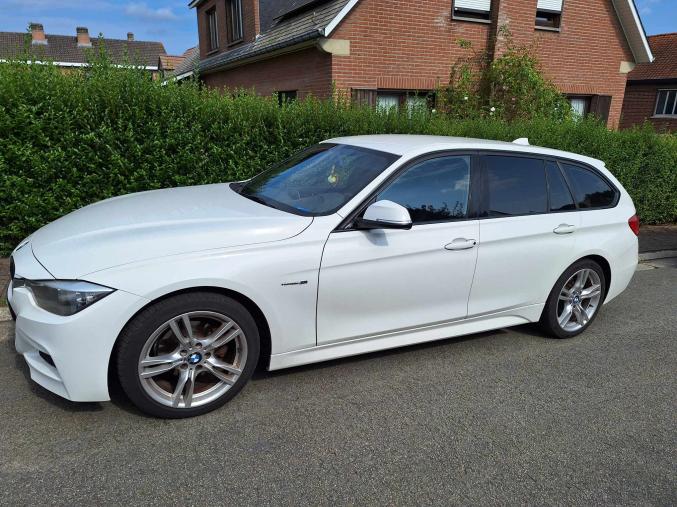 BMW318D