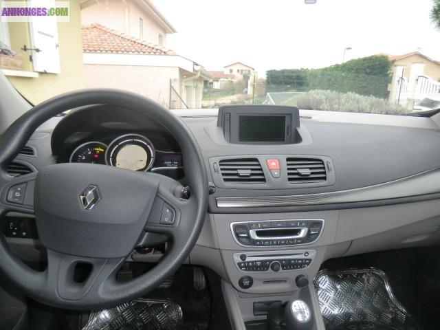 Renault megane estate 1.5 dci fap 110 cv eco 2 carminat tom tom