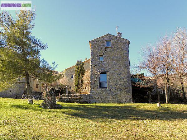 Vente maison de village de charme avec jardin en Provence
