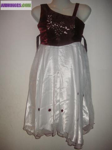 VENDS ROBE DE CEREMONIE ENFANT