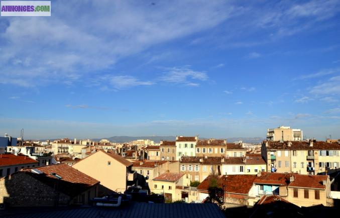 Loue studio avec terrasse proche Castellane (6eme)