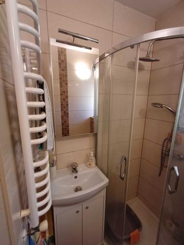 Loue appartement meublé