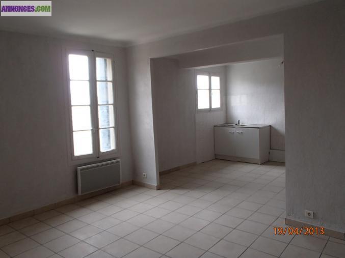 Appartement f3 rénové 75m² lunel