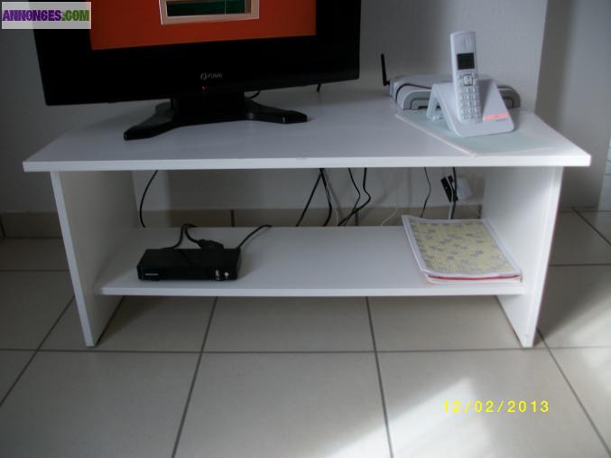 TABLE BASSE BLANCHE