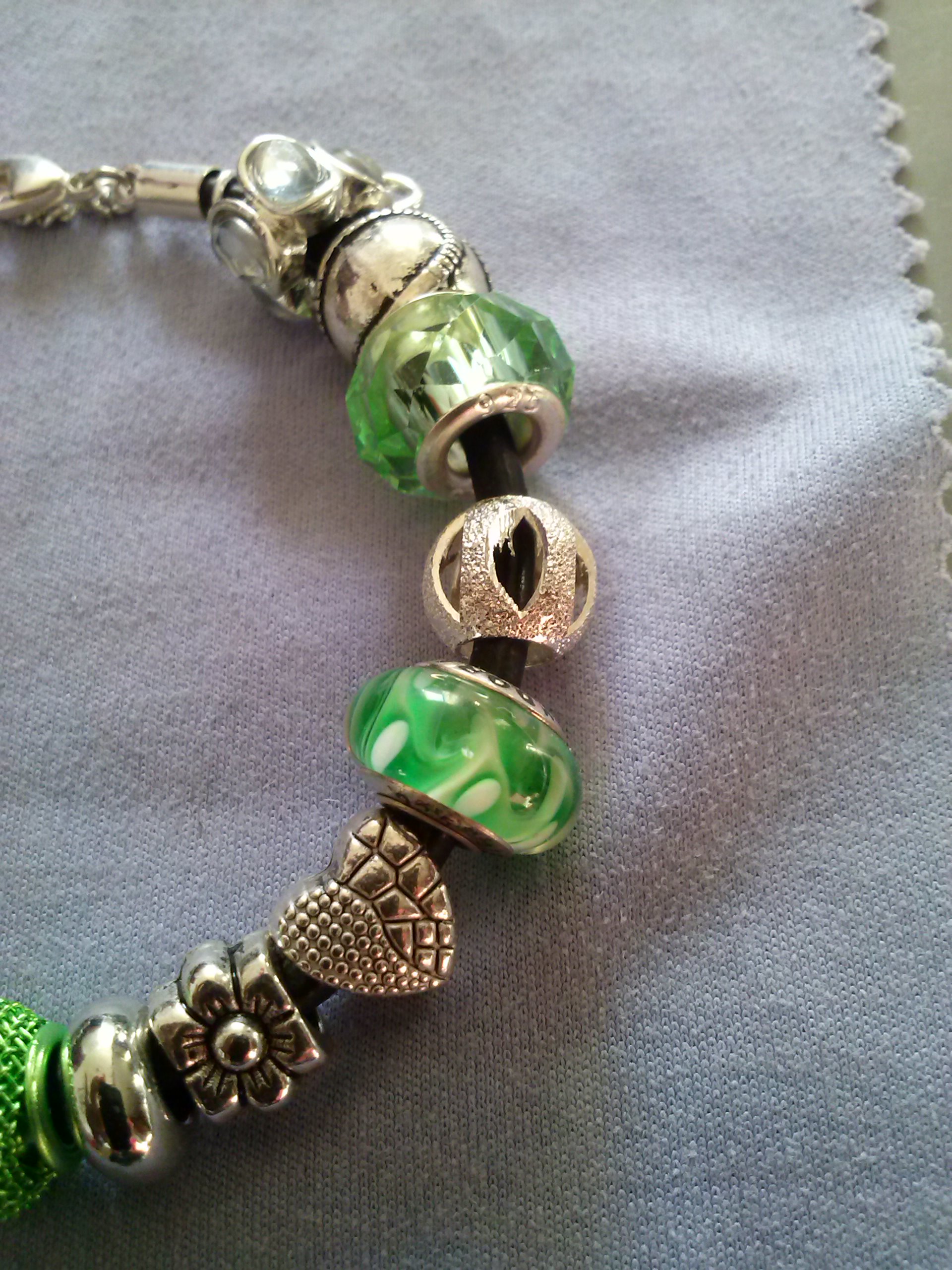 Bracelet murano en perle de verre verte argent massif