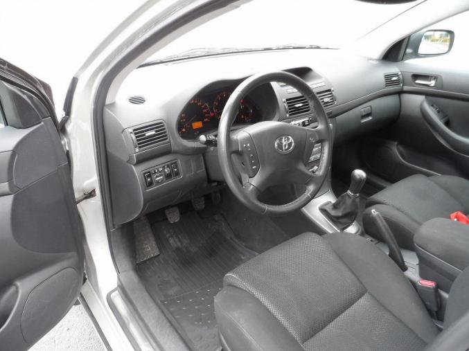 Toyota Avensis 1.8