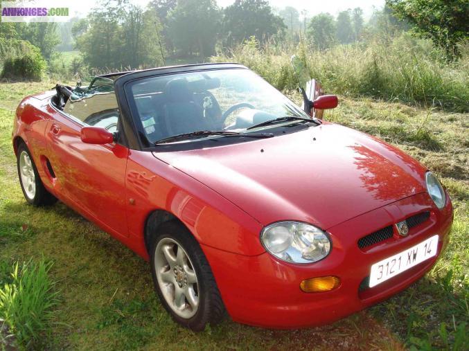 Bientôt l'été ! Roulez enCabriolet MGF