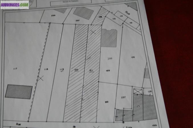 TERRAIN CONSTRUCTIBLE 1 500 M² SILLY-SUR-NIED