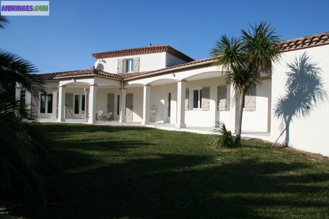 Villa 4 faces 170 m2 / 3400 m22