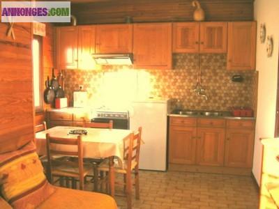 LOCATION SAISONNIERE  DANS CHALET PRES DE FONT ROMEU (PO)  POUR 4 PERSONNES