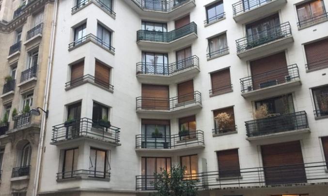 Appartements Studio meublé refait à neuf