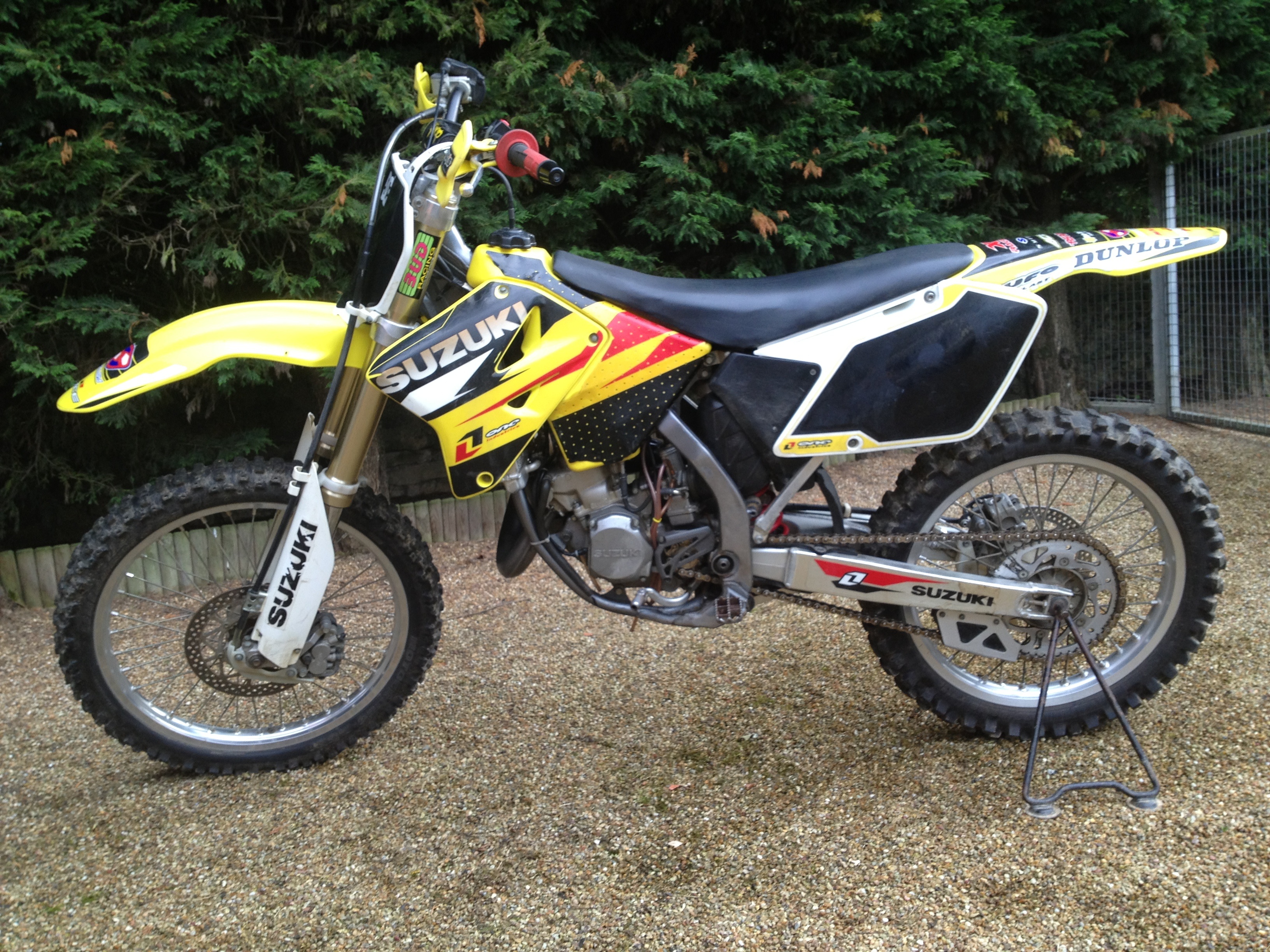 Suzuki 125  rm  Tr s bon tat