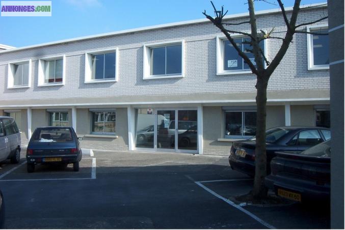 BUREAUX 105 m2 A LOUER SENLIS 60